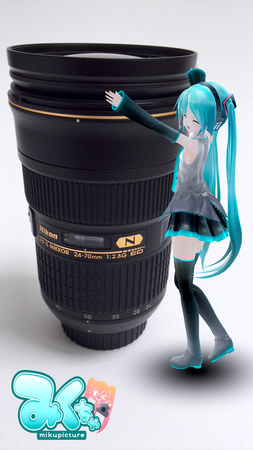 Miku and the New Nikkor