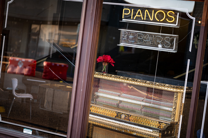 Pianos Now