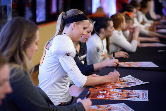 Autograph Session