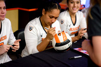 Autograph Session