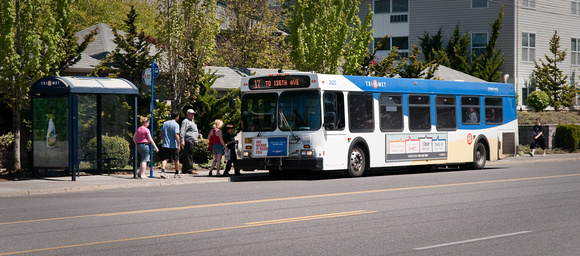 TriMet 17 Bus