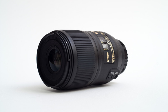 Micro Nikkor AF-S 60mm f/2.8G lens